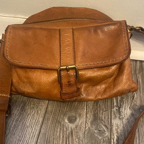 Roots Canada saddle & Rudsak Flap crossbody bags lot Unisex - Picture 6 of 17